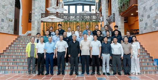 辽宁ICT生态俱乐部来我校参观交流并签署合作协议